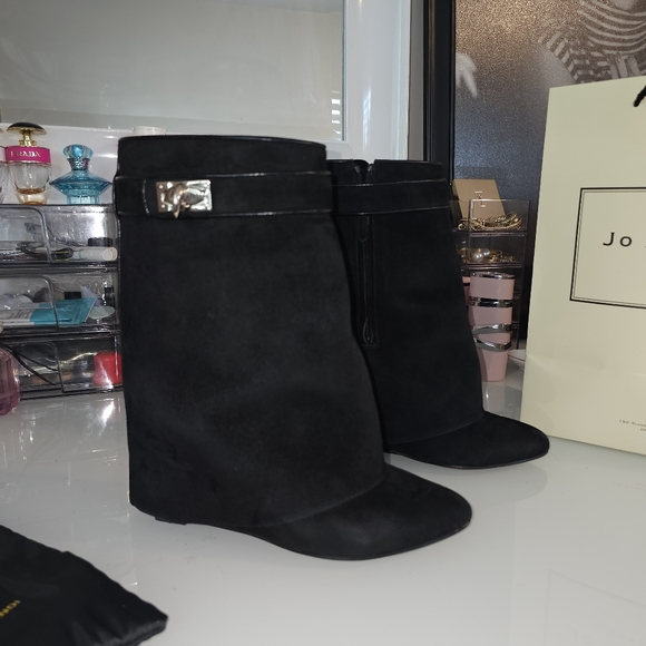 Givenchy Shark Tooth Lock Boots - Picture 9 of 16